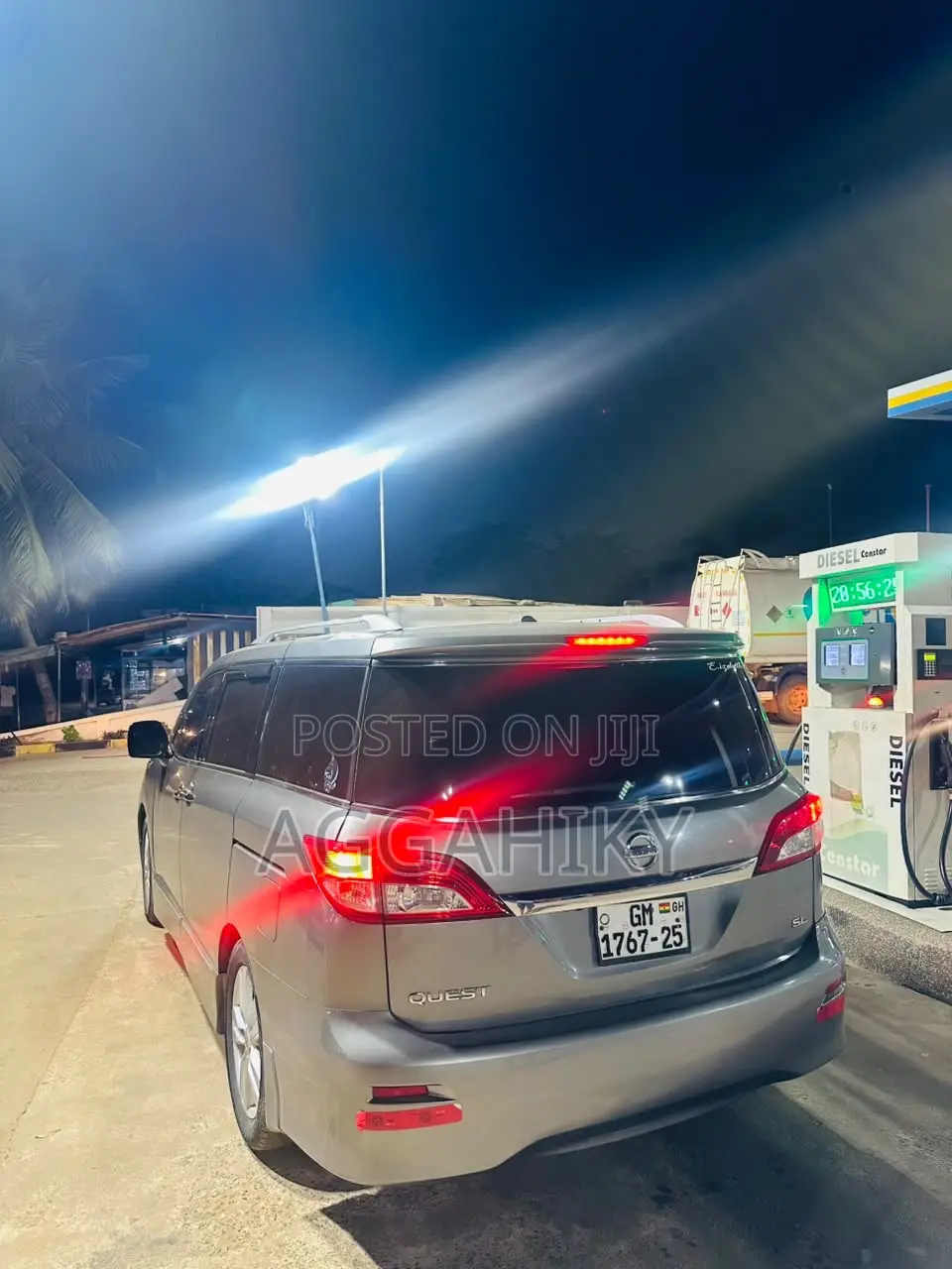 Nissan Quest SL 2012 Gray