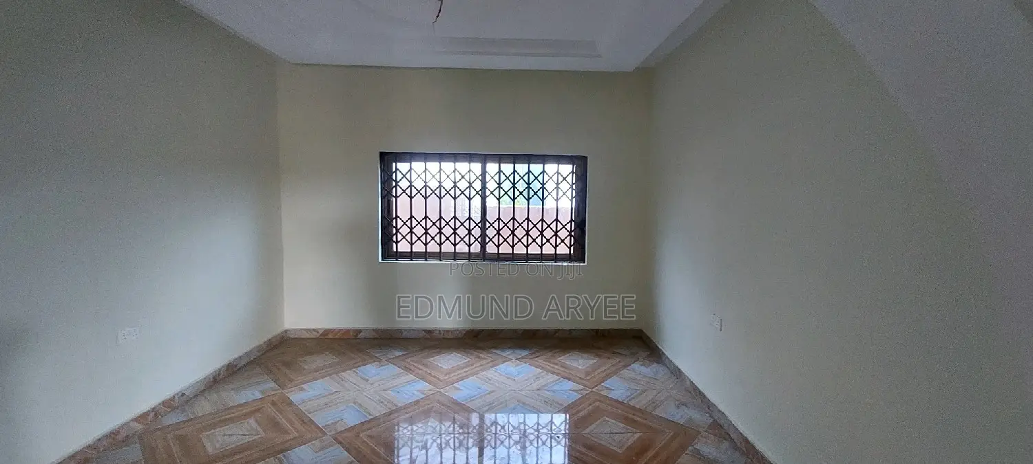 4bdrm House in Awutu Senya East Municipal for rent