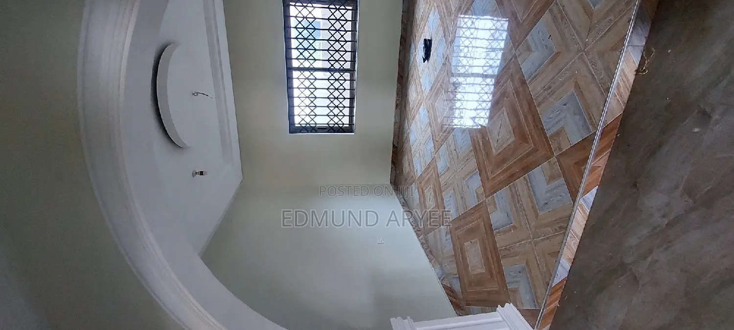 4bdrm House in Awutu Senya East Municipal for rent
