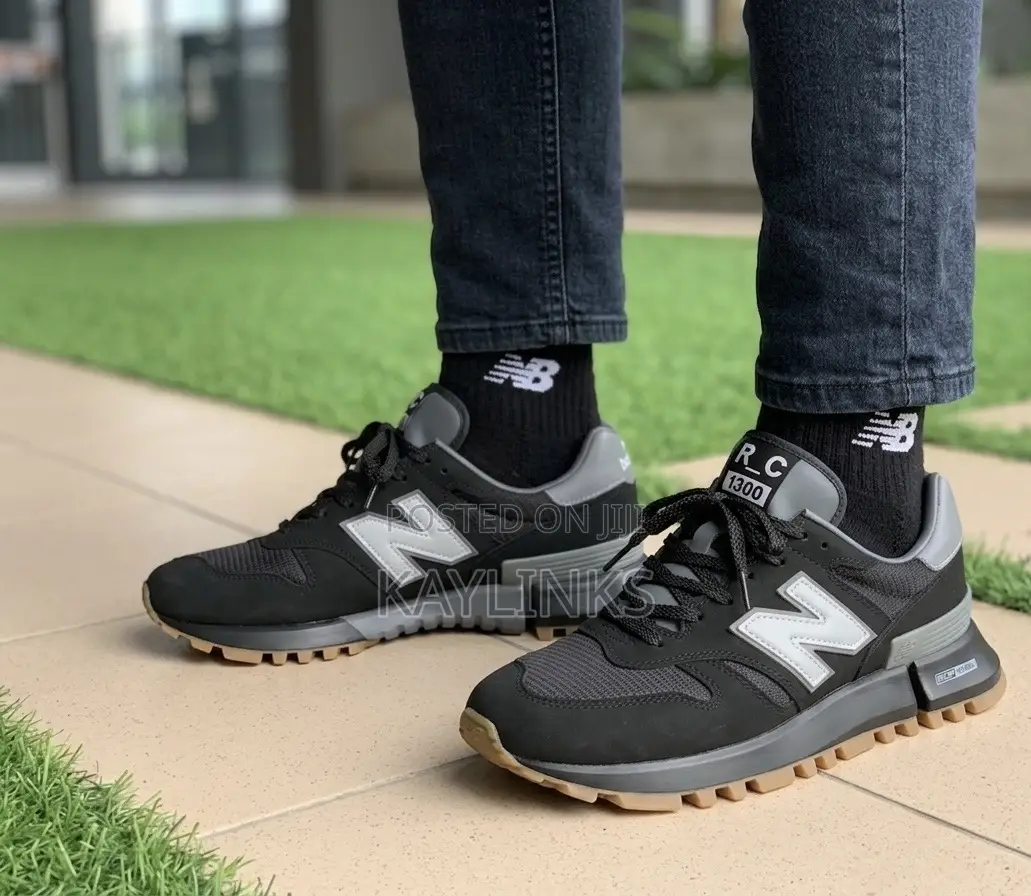 New Balance Black