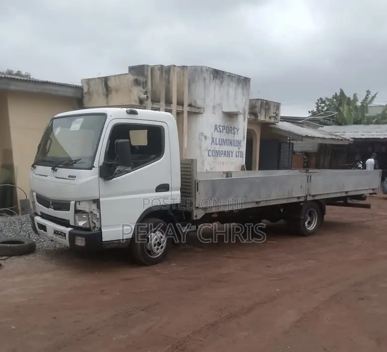 Mitsubishi Fuso Canter 3C15 Flatbed Truck (UK Used)