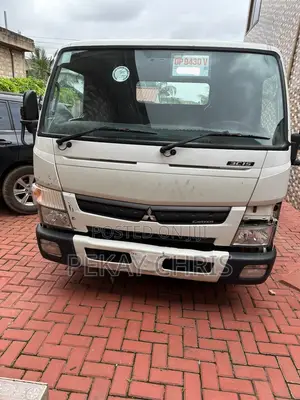 Mitsubishi Fuso Canter 3C15 Flatbed Truck (UK Used)