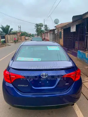 Toyota Corolla SE 4dr Sedan (1.8L 4cyl CVT) 2017 Blue