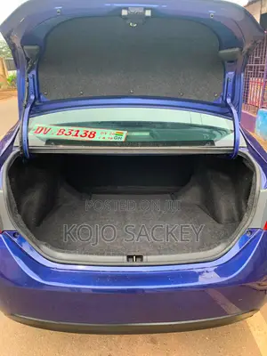 Toyota Corolla SE 4dr Sedan (1.8L 4cyl CVT) 2017 Blue