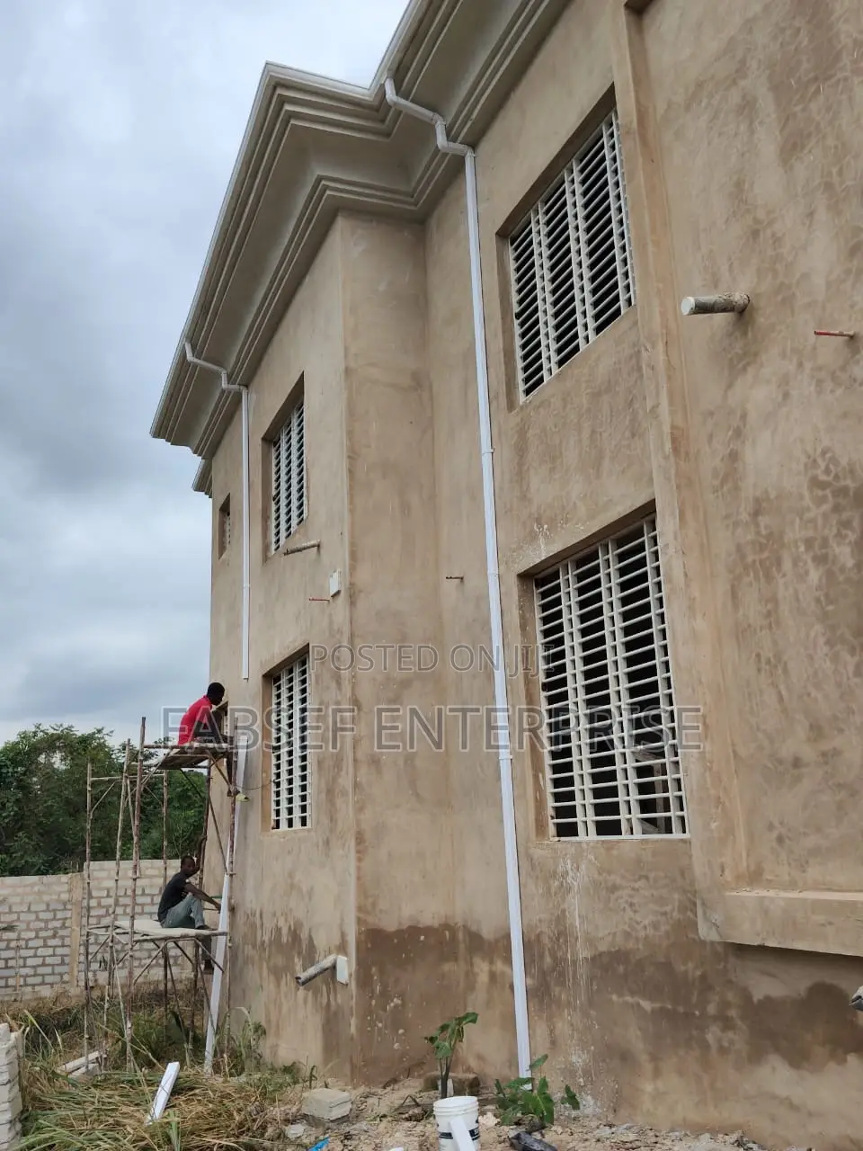6bdrm Apartment in Ejisu-Juaben Municipal for sale
