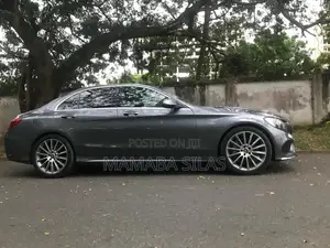 Mercedes-Benz C300 2018 Gray