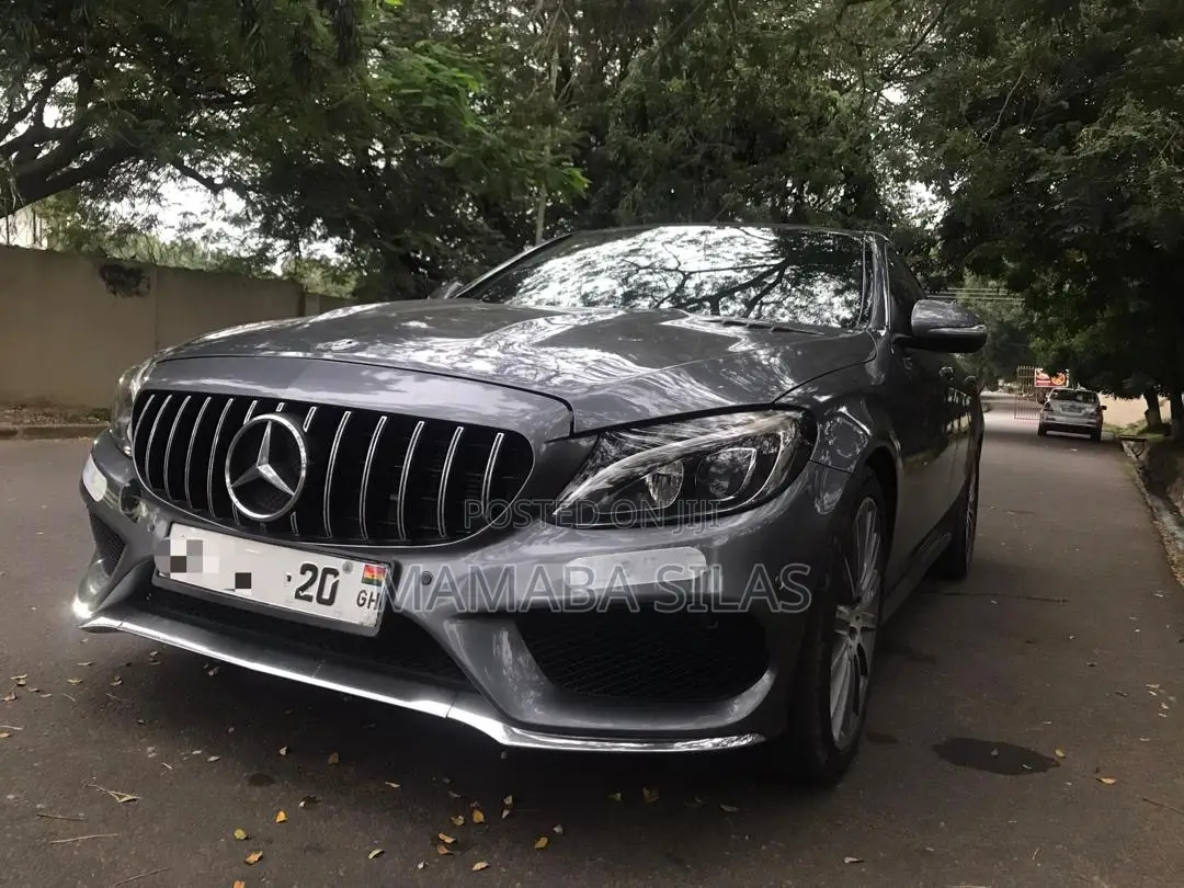 Mercedes-Benz C300 2018 Gray