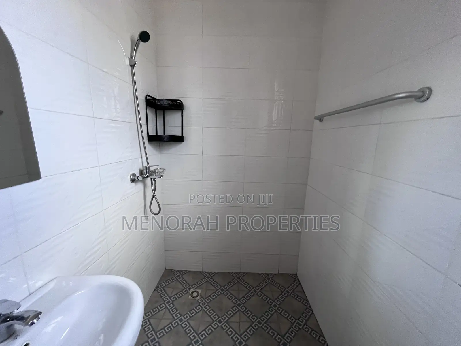 2bdrm Apartment in Adenta Housing Down for rent