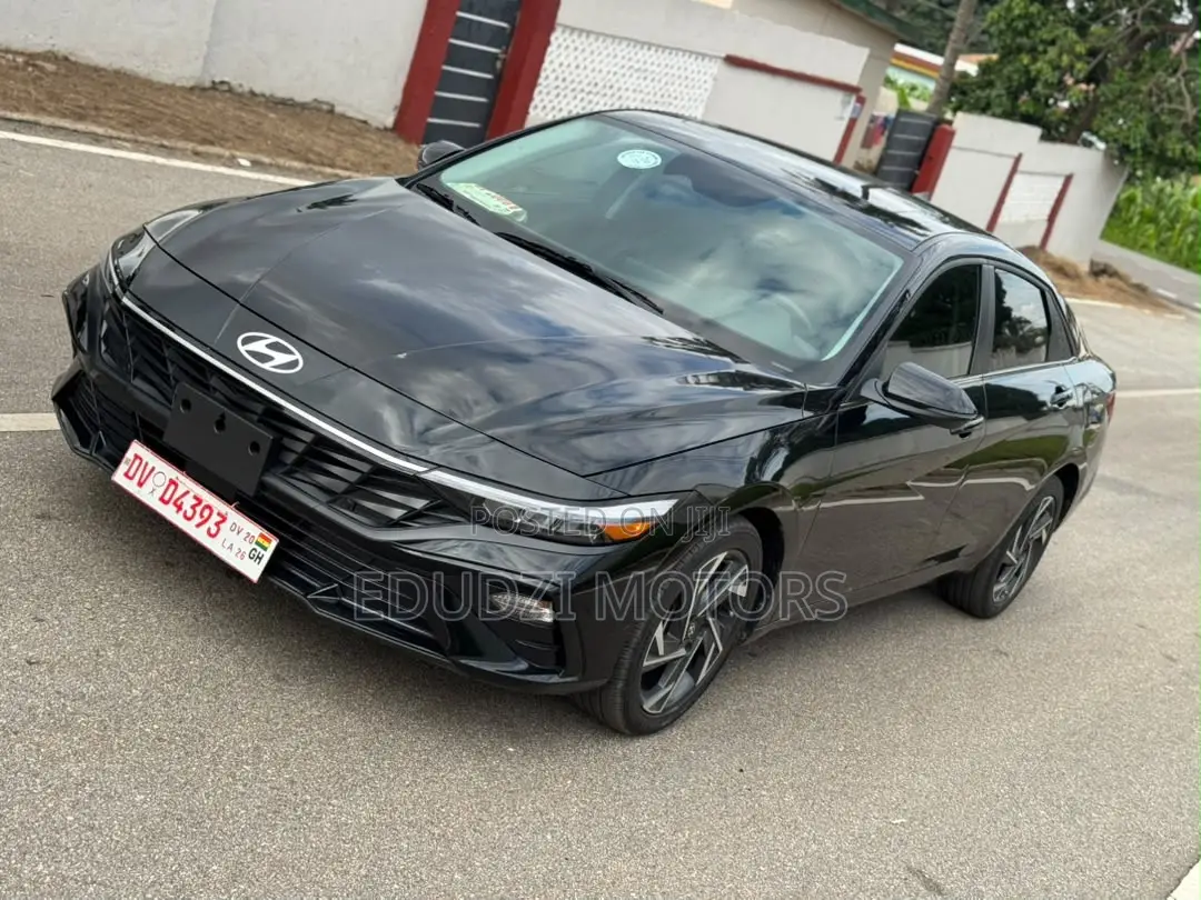 Hyundai Elantra Limited IVT 2025 Black