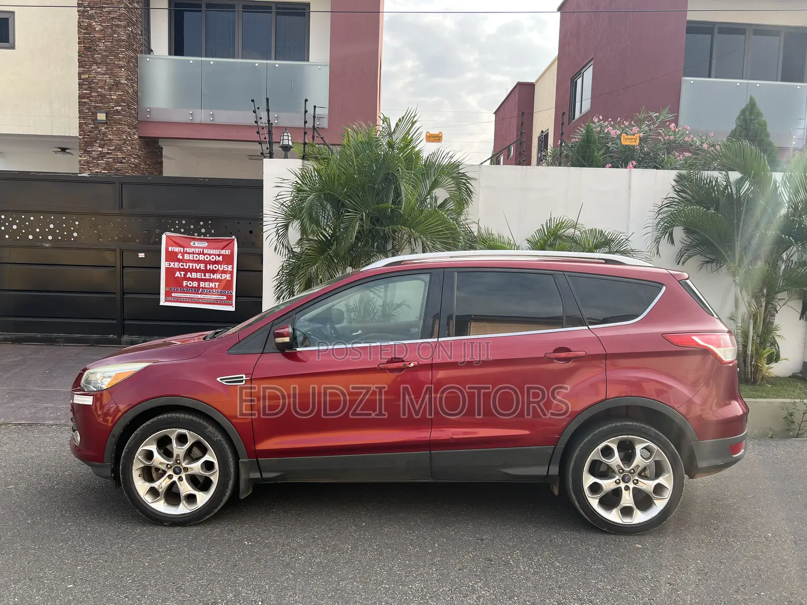Ford Escape Titanium 4dr SUV (1.6L 4cyl Turbo 6A) 2014 Maroon
