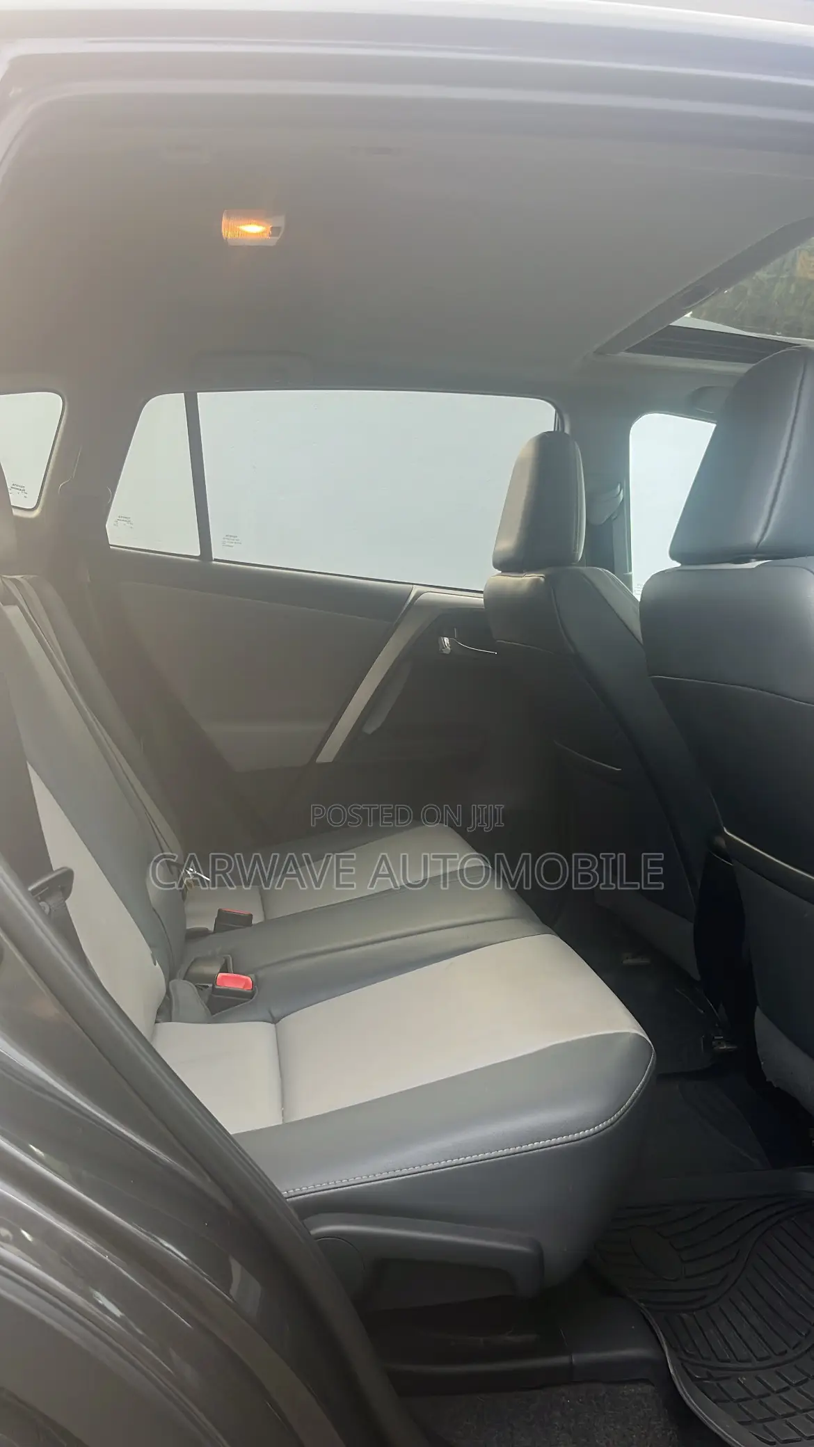 Toyota RAV4 Limited 4dr SUV (2.5L 4cyl 6A) 2015 Gray