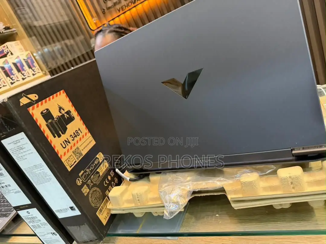 New Laptop HP Victus 15 8GB Intel Core i5 SSD 512GB