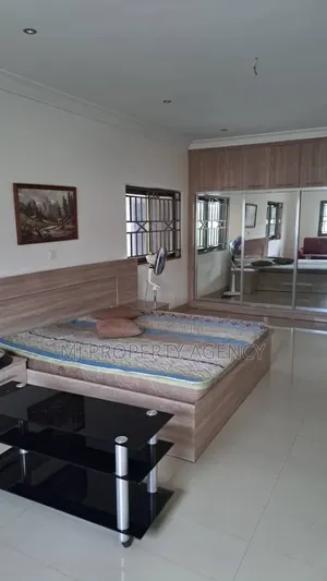 Furnished 5bdrm House in Hfc Estates Phase, Community 25 for rent