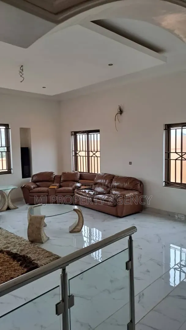 Furnished 5bdrm House in Hfc Estates Phase, Community 25 for rent