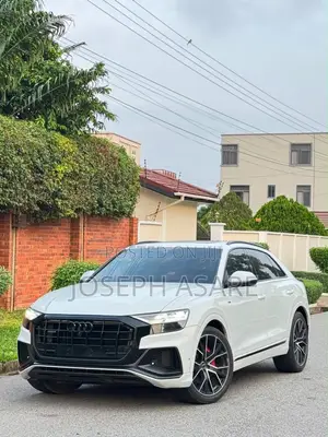 Audi Q8 2021 White