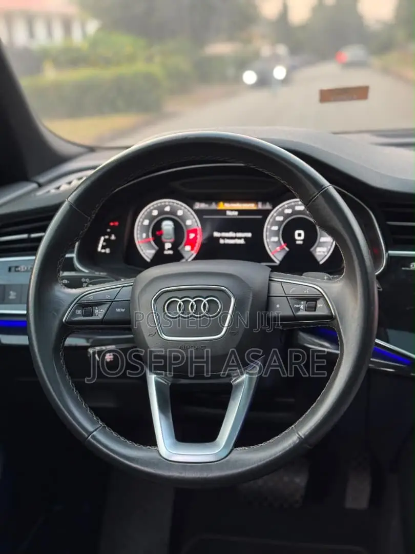 Audi Q8 2021 White