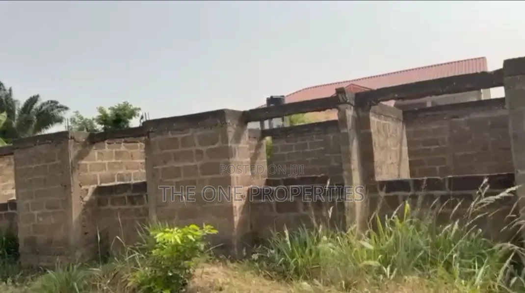 4bdrm House in Pobiman, Amasaman for sale