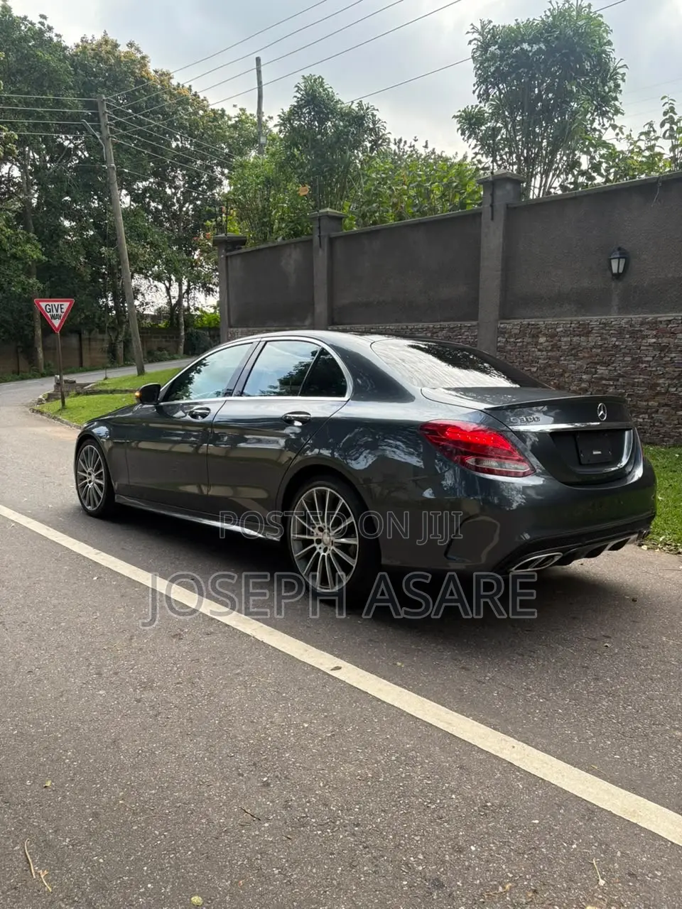 Mercedes-Benz C300 2015 Black