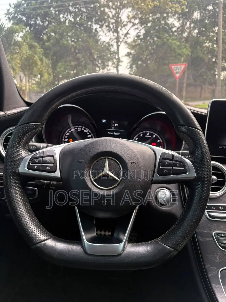 Mercedes-Benz C300 2015 Black