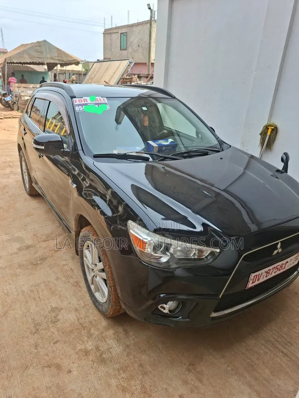 Mistibushi Outlander 2010 Model