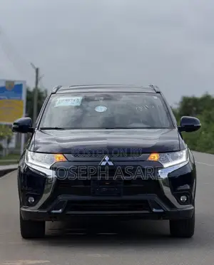Mitsubishi Outlander 2020 Blue