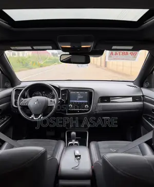 Mitsubishi Outlander 2020 Blue