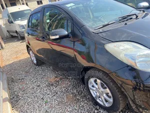 Toyota Vitz 2010 Black