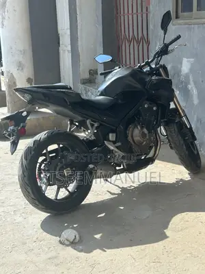 Honda CB 2023 Black