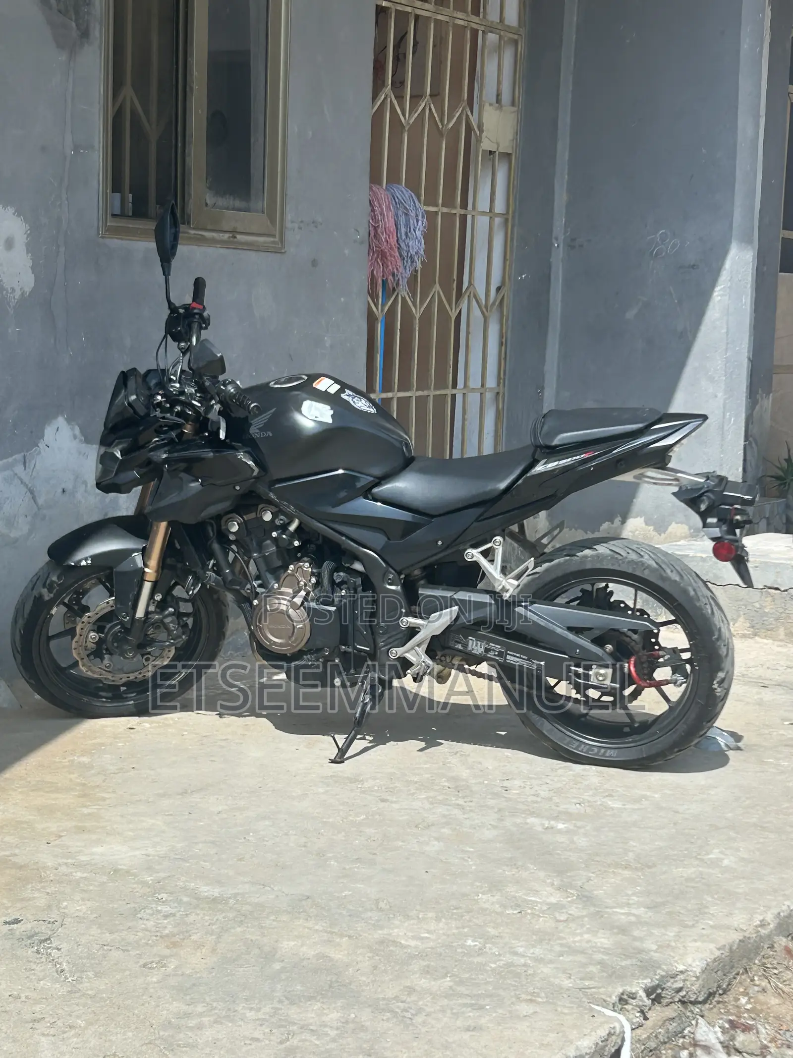 Honda CB 2023 Black