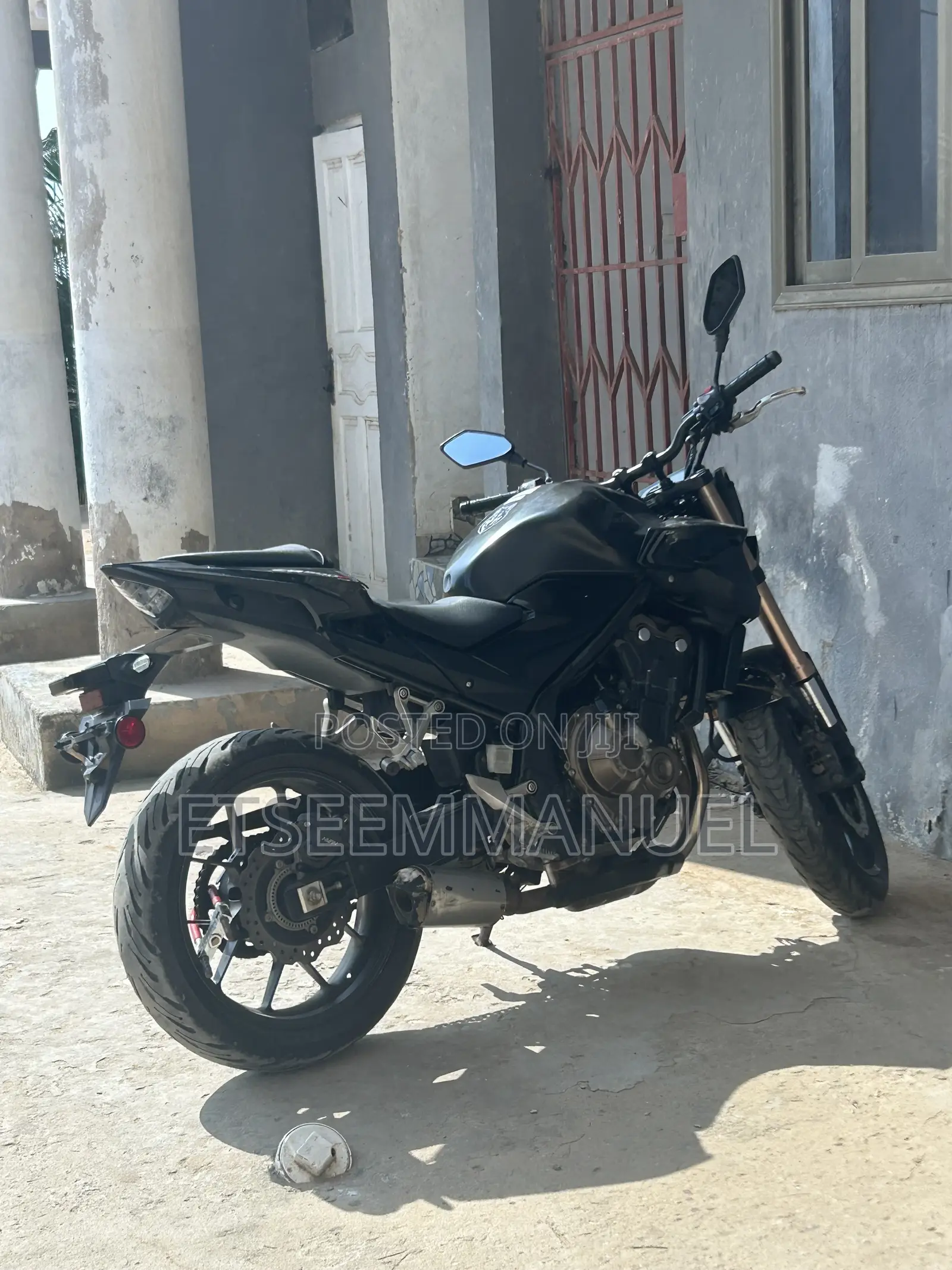 Honda CB 2023 Black