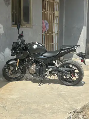 Honda CB 2023 Black