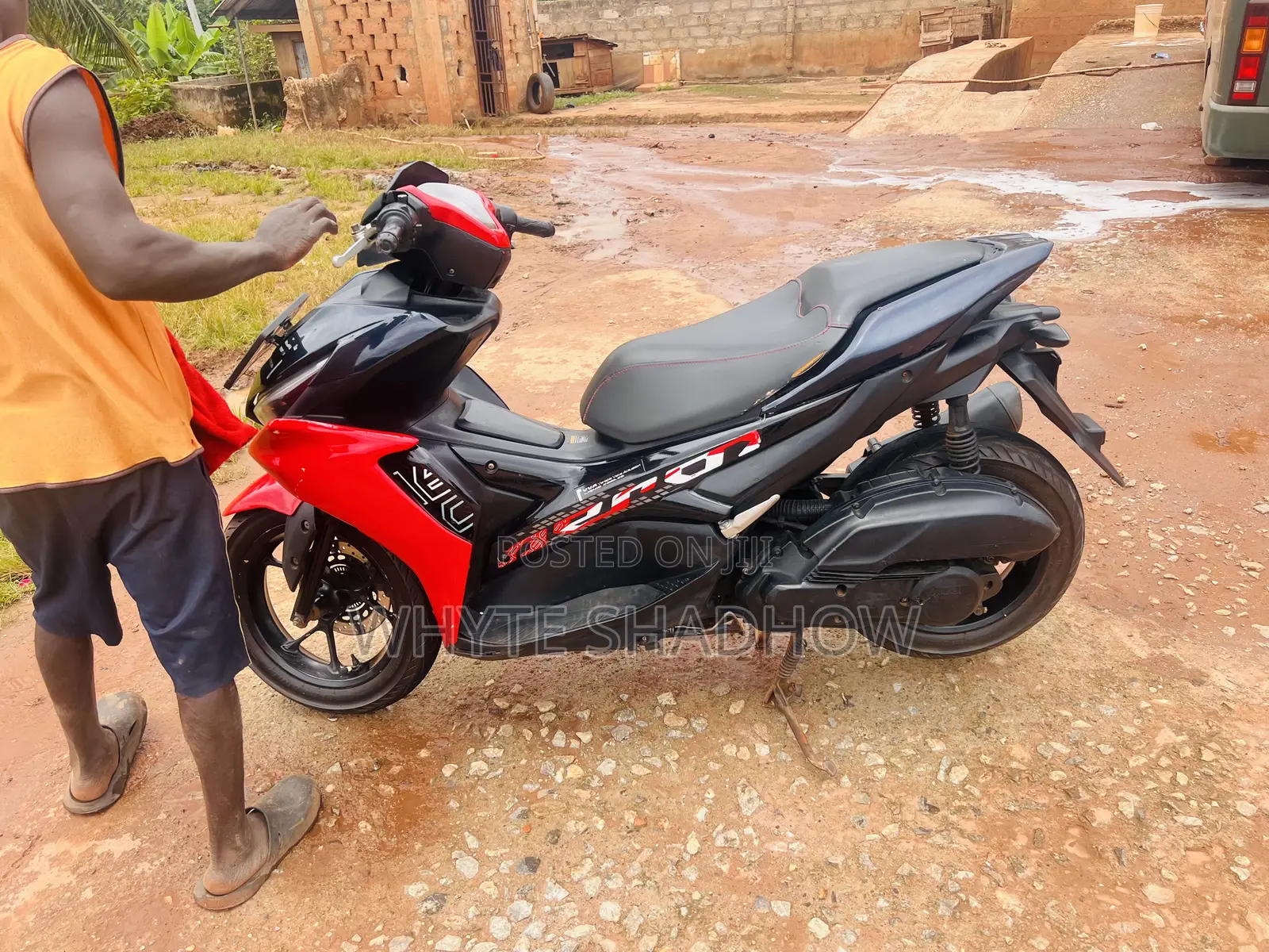 Yamaha Aerox 2024 Black