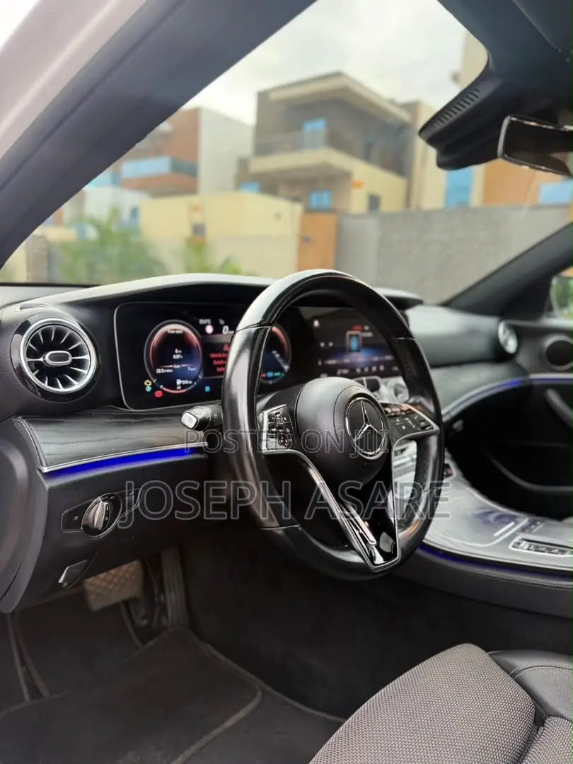 Mercedes-Benz E200 2023 White