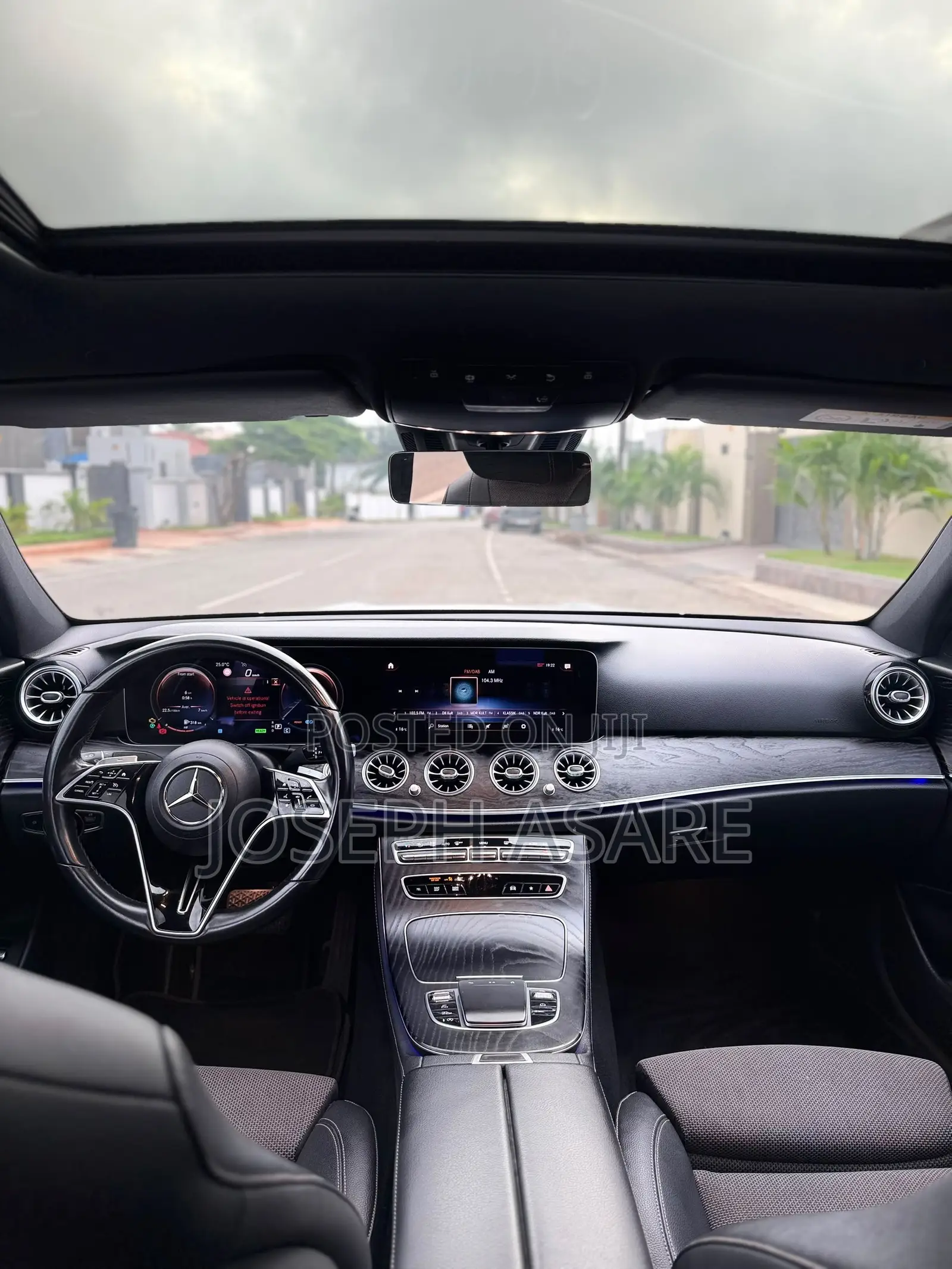 Mercedes-Benz E200 2023 White