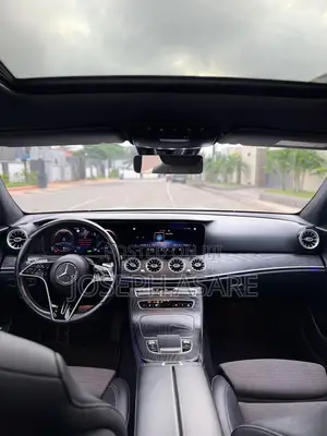 Mercedes-Benz E200 2023 White