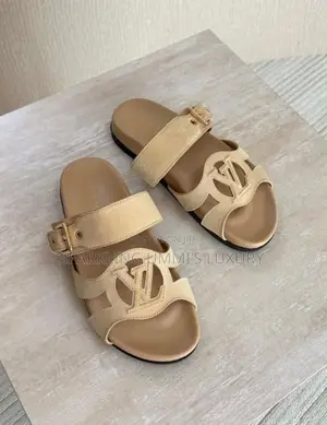 Elegant Louise Vitton Isola Sandal