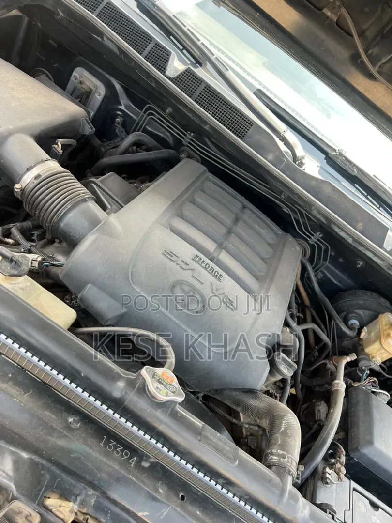 Toyota Tundra 2012 Black