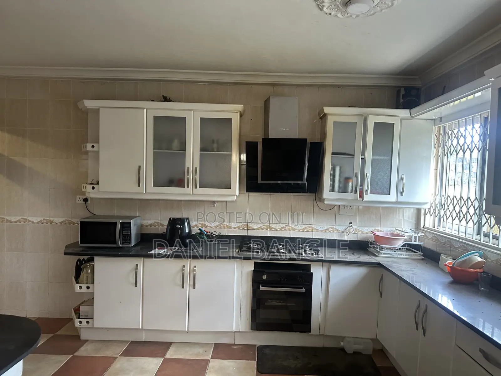 5bdrm House in Amrahia for rent