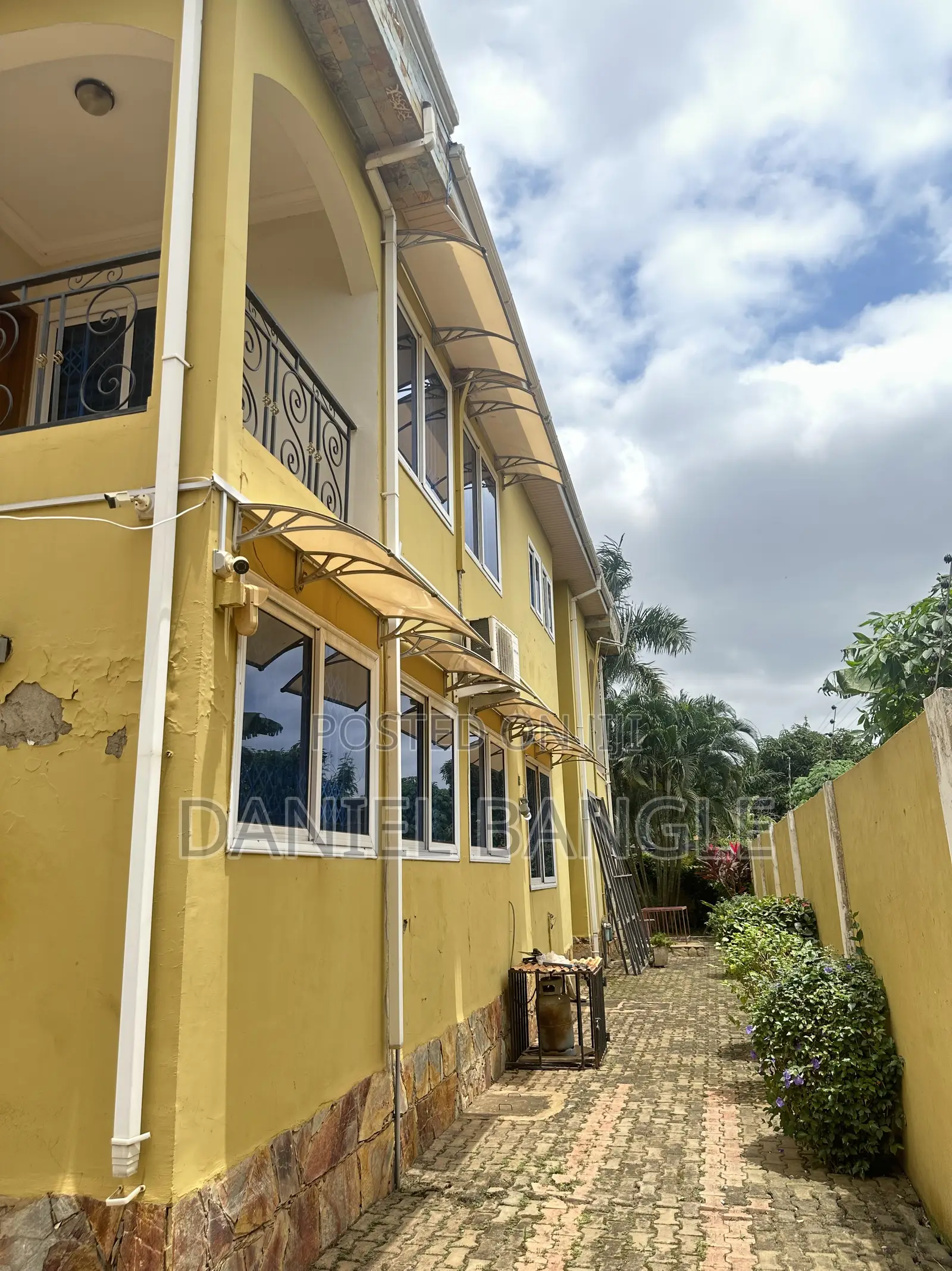 5bdrm House in Amrahia for rent