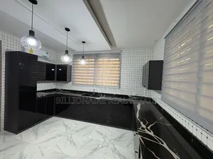 6bdrm Mansion in Abrepo, Kumasi Metropolitan for sale