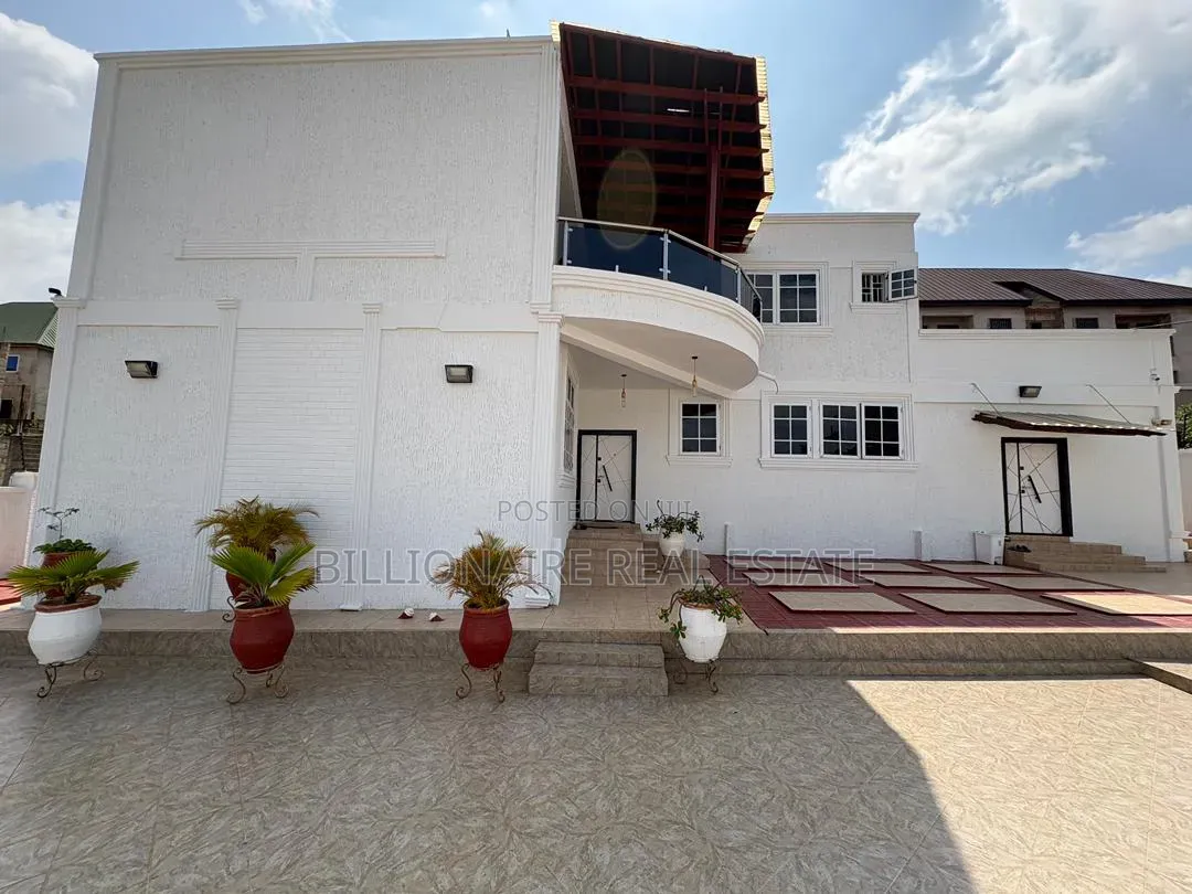 6bdrm Mansion in Abrepo, Kumasi Metropolitan for sale