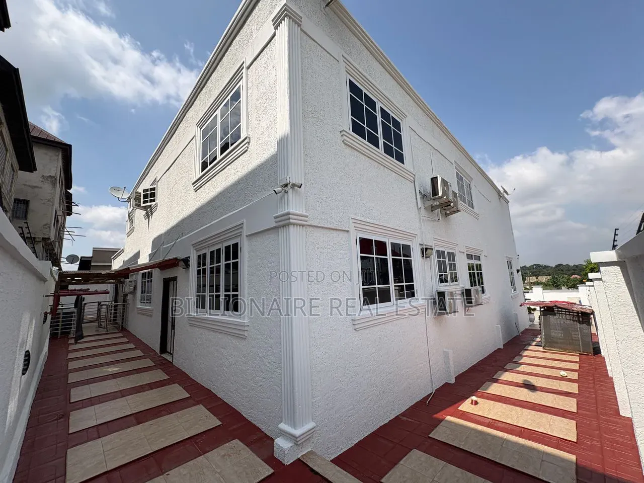 6bdrm Mansion in Abrepo, Kumasi Metropolitan for sale