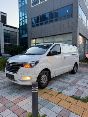 Hyundai Starex 2019 White