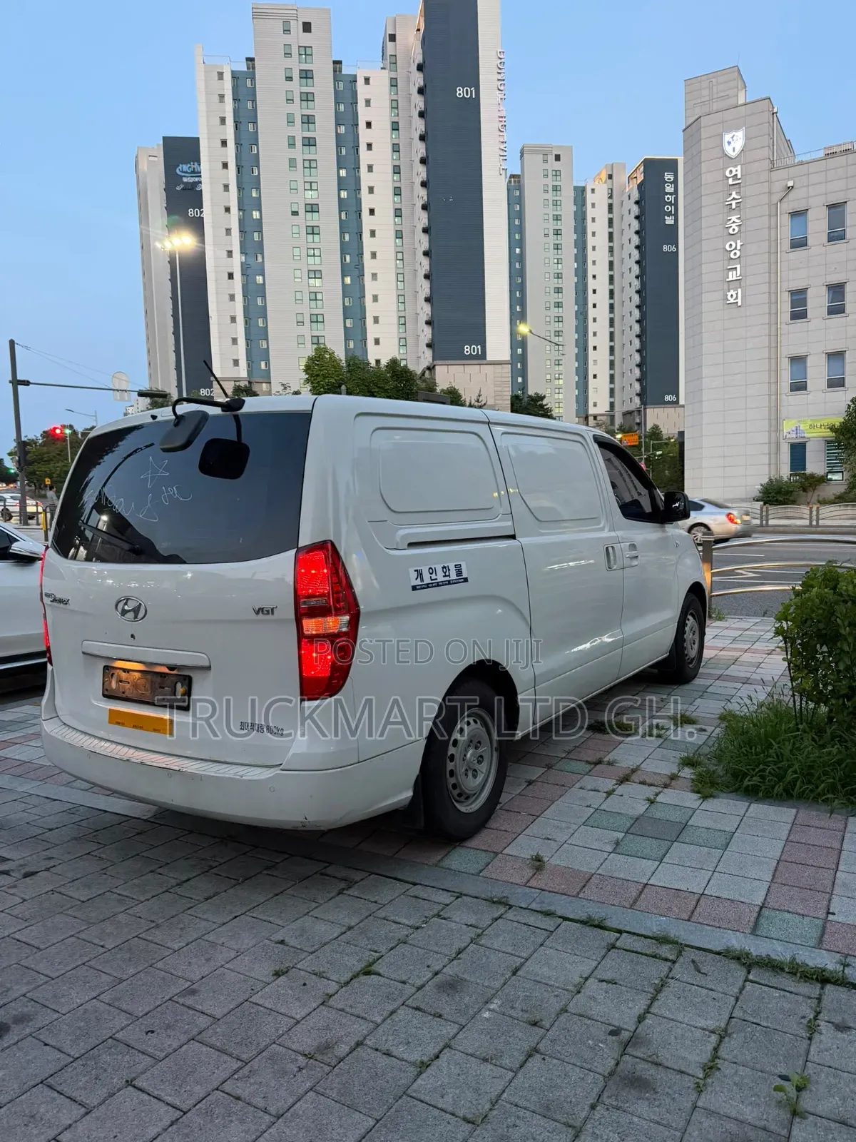 Hyundai Starex 2019 White
