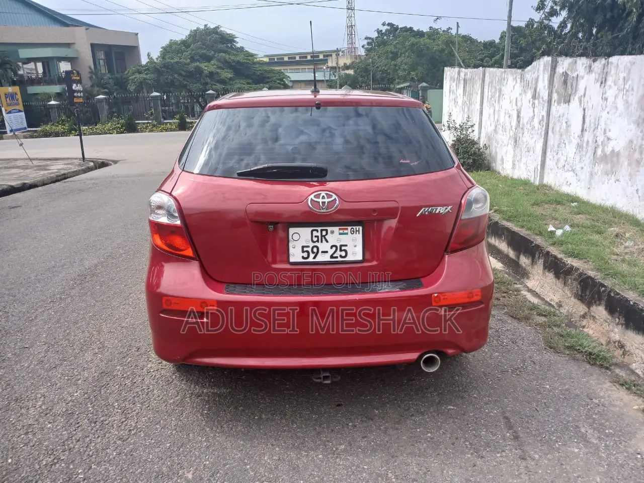 Toyota Matrix L Hatchback FWD (1.8L 4cyl) 2014 Red
