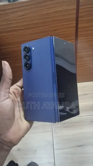 New Samsung Galaxy Z Fold6 256 GB Blue
