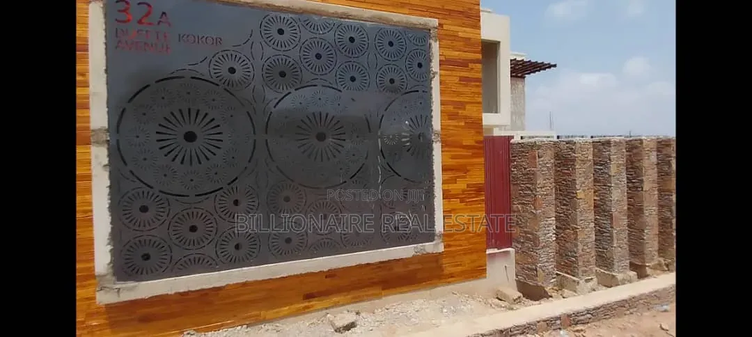 4bdrm Duplex in Kotei Deduako, Kumasi Metropolitan for sale