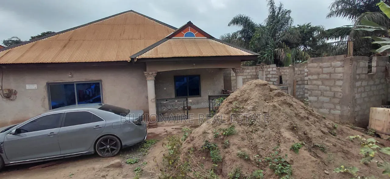4bdrm House in Atonsu Esereso, Kumasi Metropolitan for sale