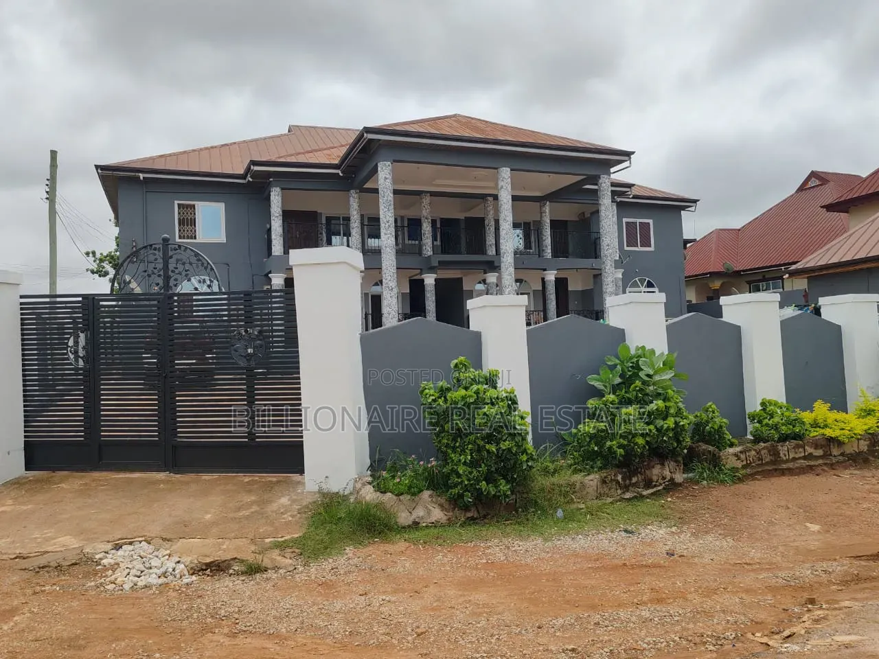 13bdrm Mansion in Atonsu Feyiase, Kumasi Metropolitan for sale