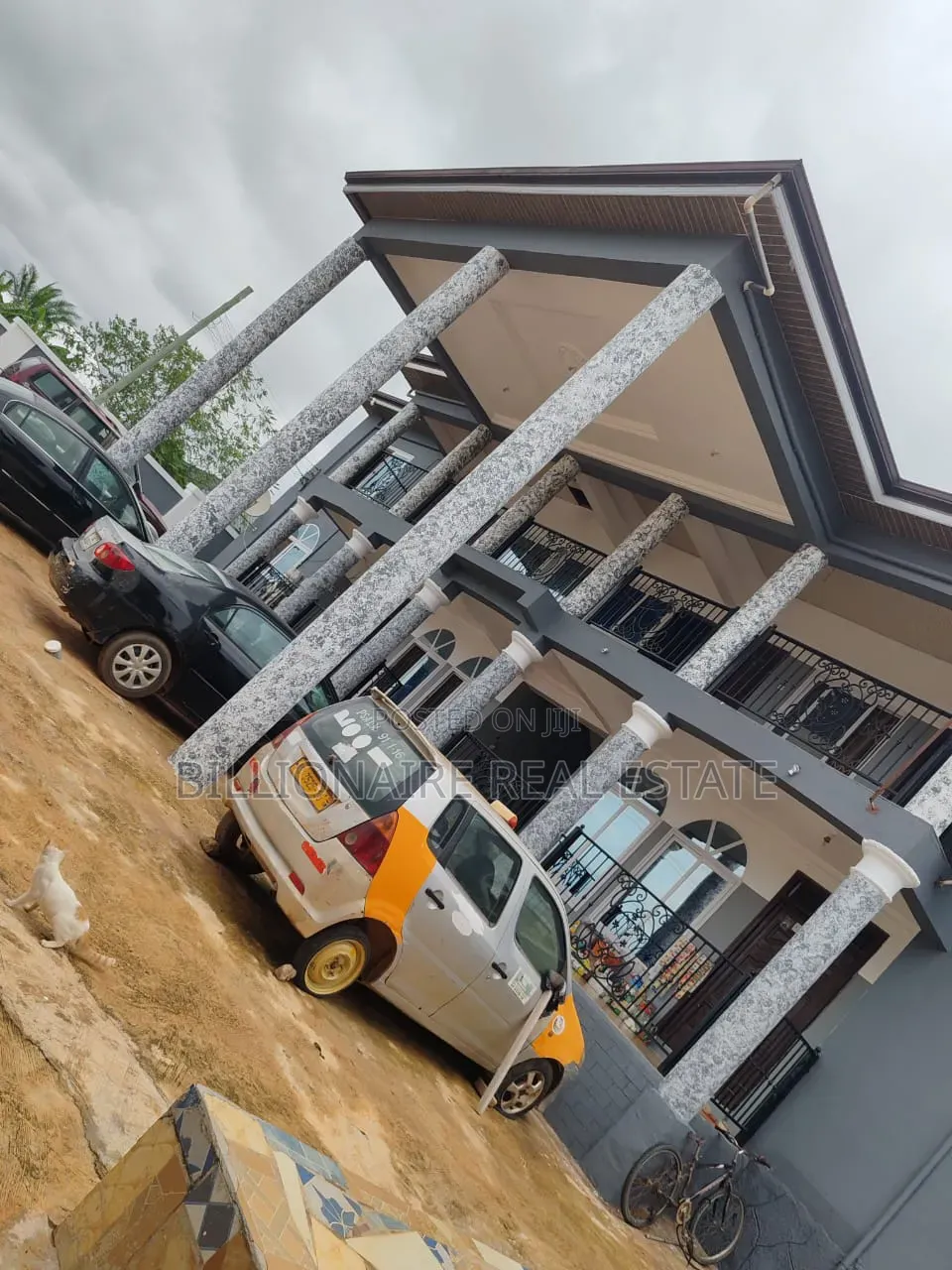 13bdrm Mansion in Atonsu Feyiase, Kumasi Metropolitan for sale